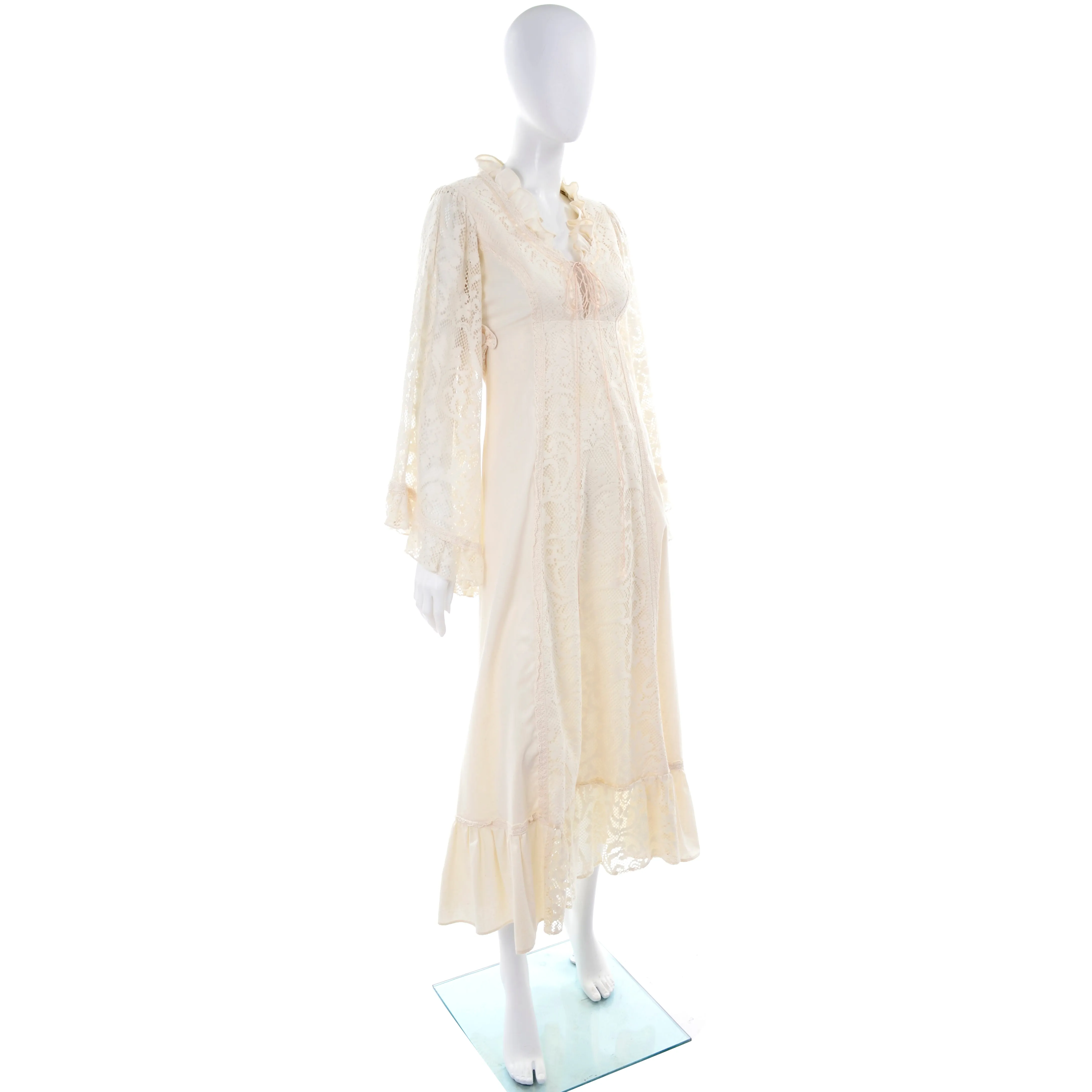 1970s Gunne Sax Lace Angel Sleeve Vintage Wedding Dress