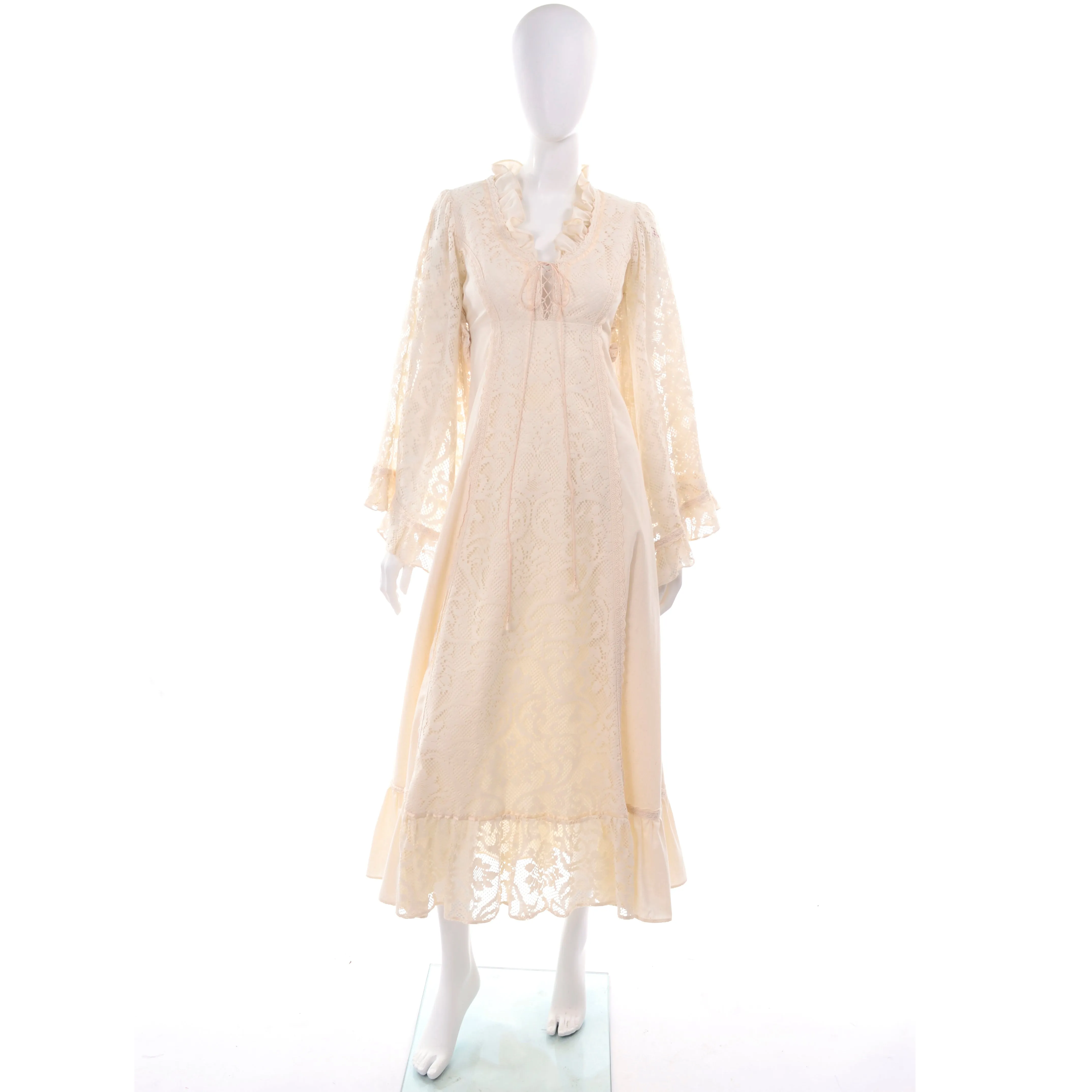 1970s Gunne Sax Lace Angel Sleeve Vintage Wedding Dress