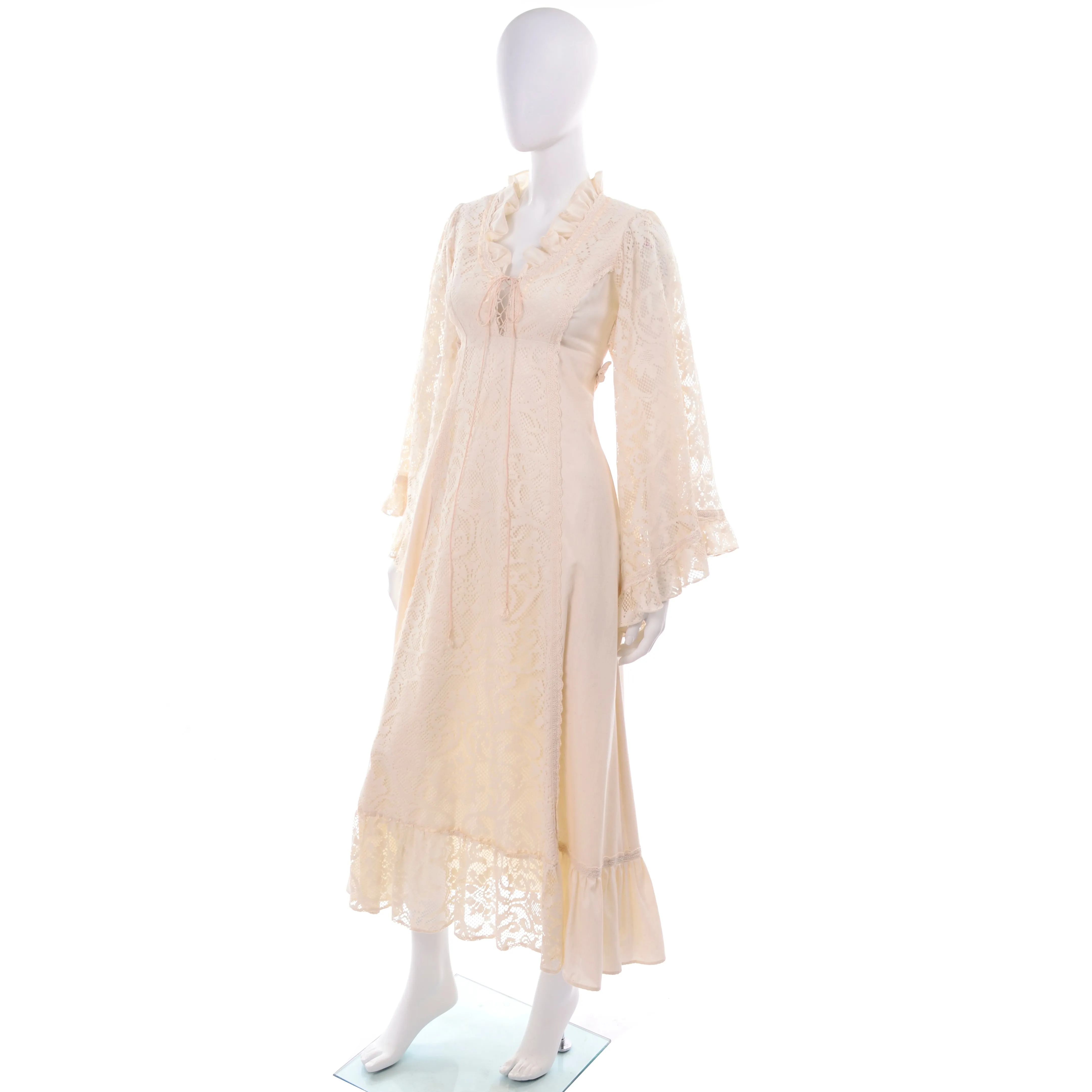 1970s Gunne Sax Lace Angel Sleeve Vintage Wedding Dress