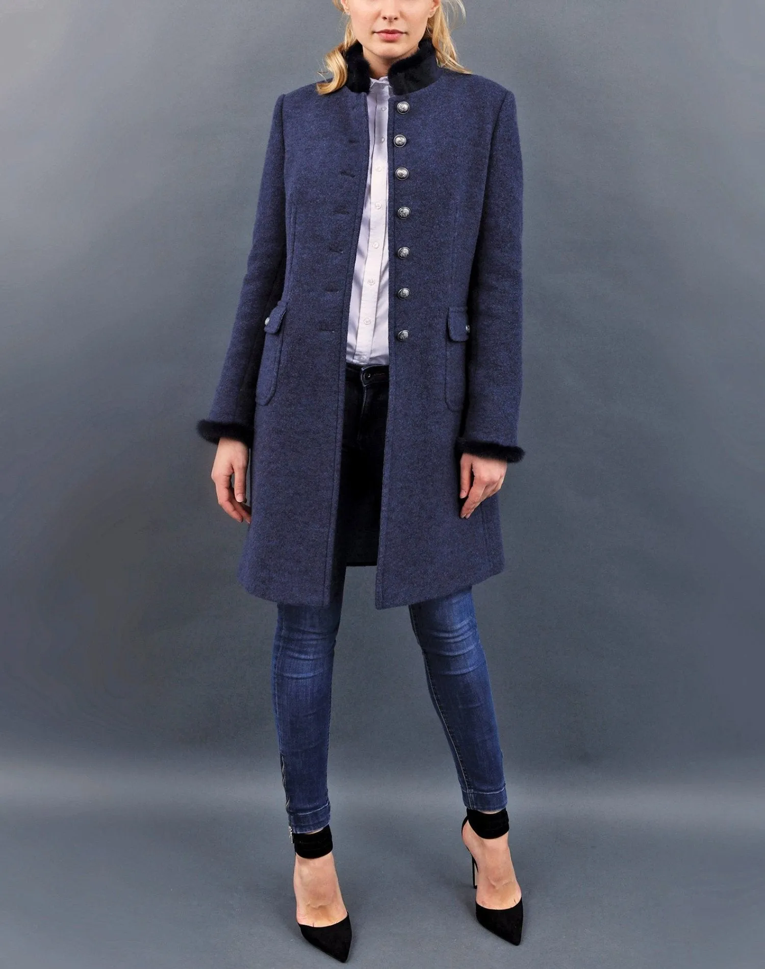 Coat Eloise from Austrian soft-wool in blue