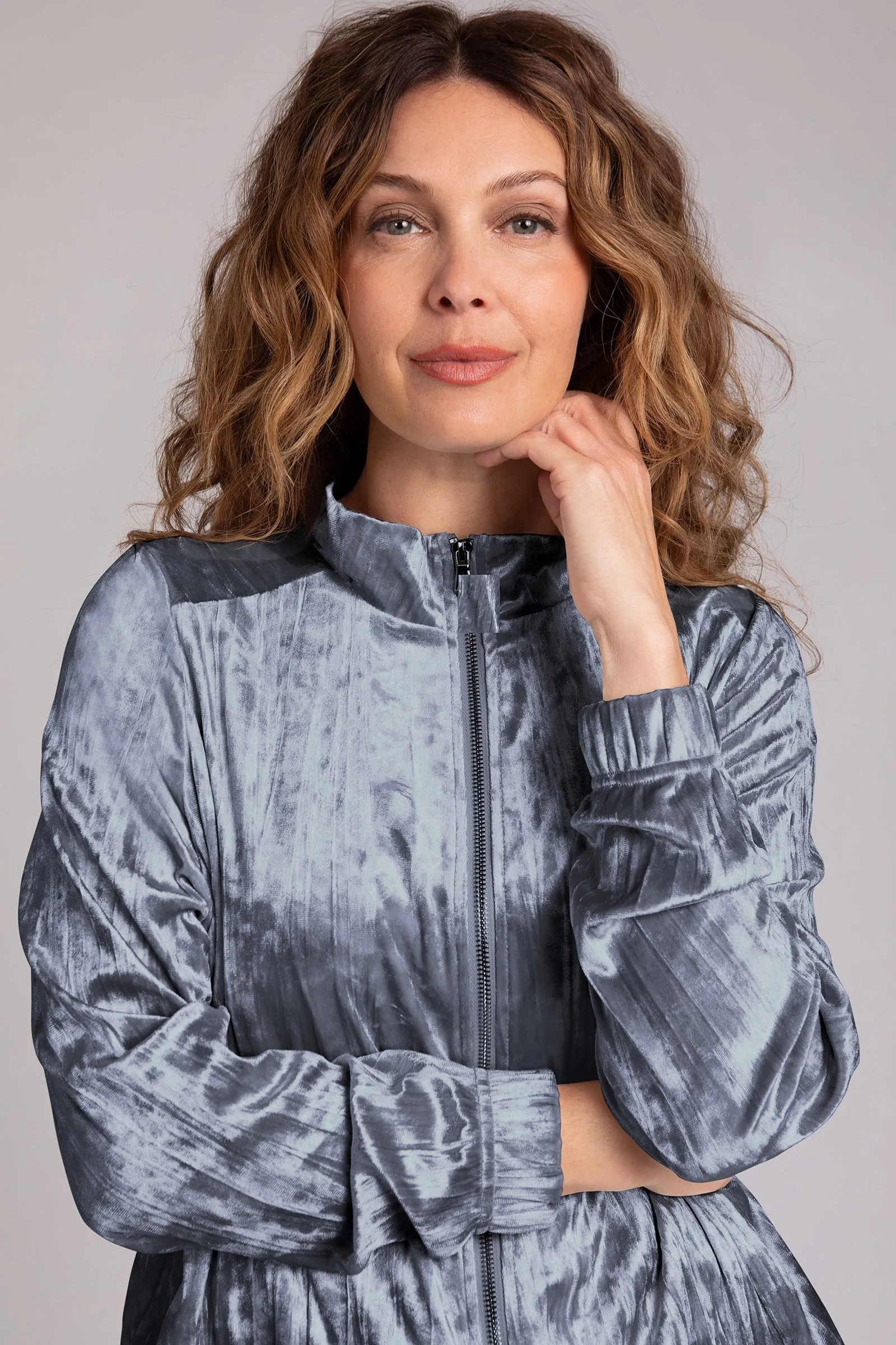 Crinkle Velvet Zip Front Warm Up | Gunmetal