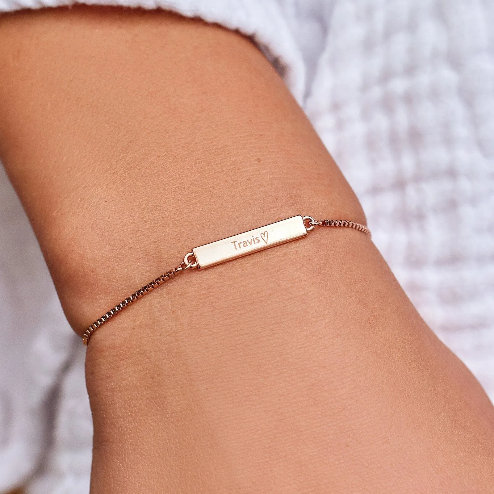 Engravable Double-Sided Bar Bracelet