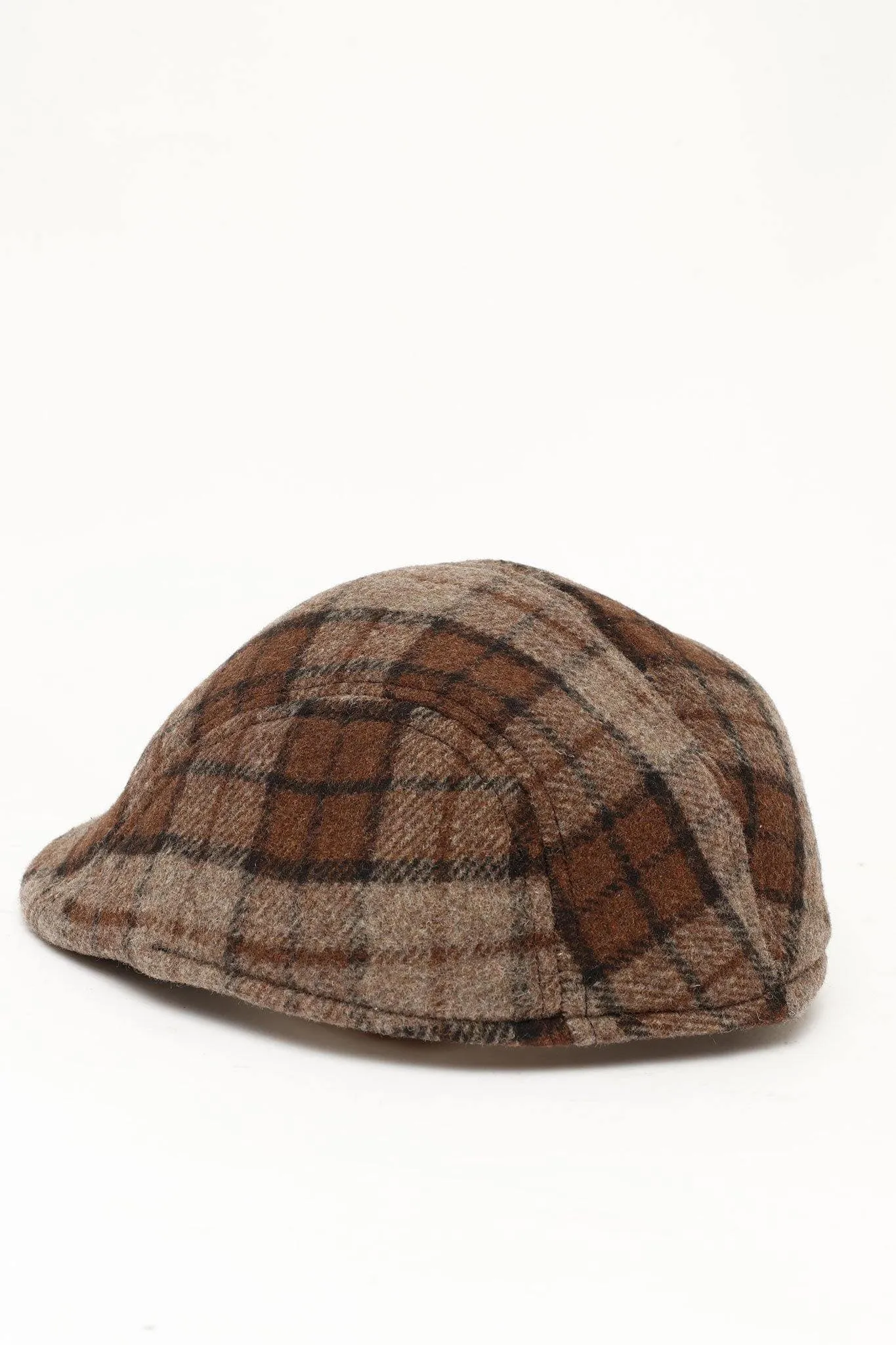 EQUESTRIAN VIBE MEN’S CAP IN CHECKERD BROWN