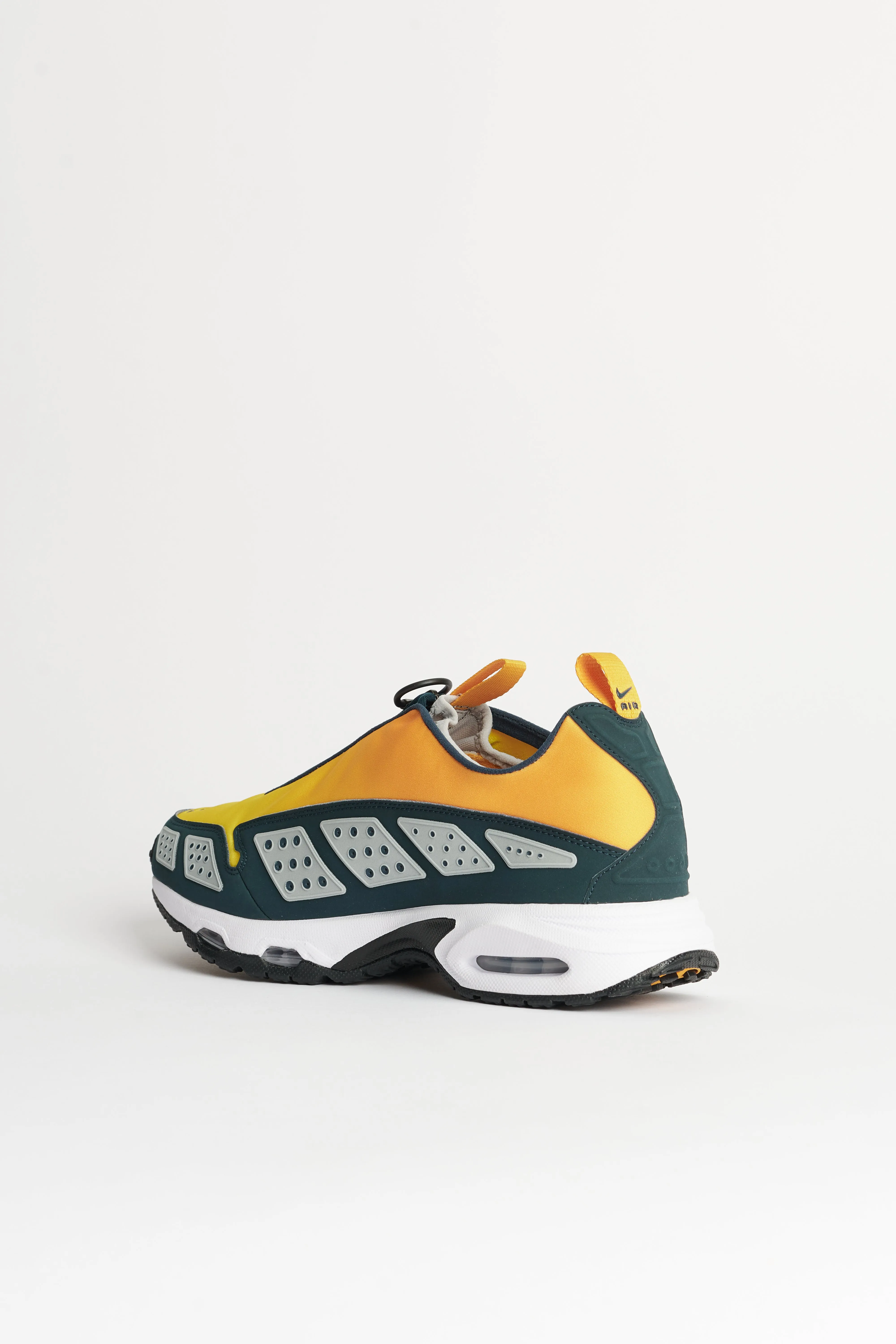 Nike W’s Air Max Sndr Canyon Gold / Deep Ocean