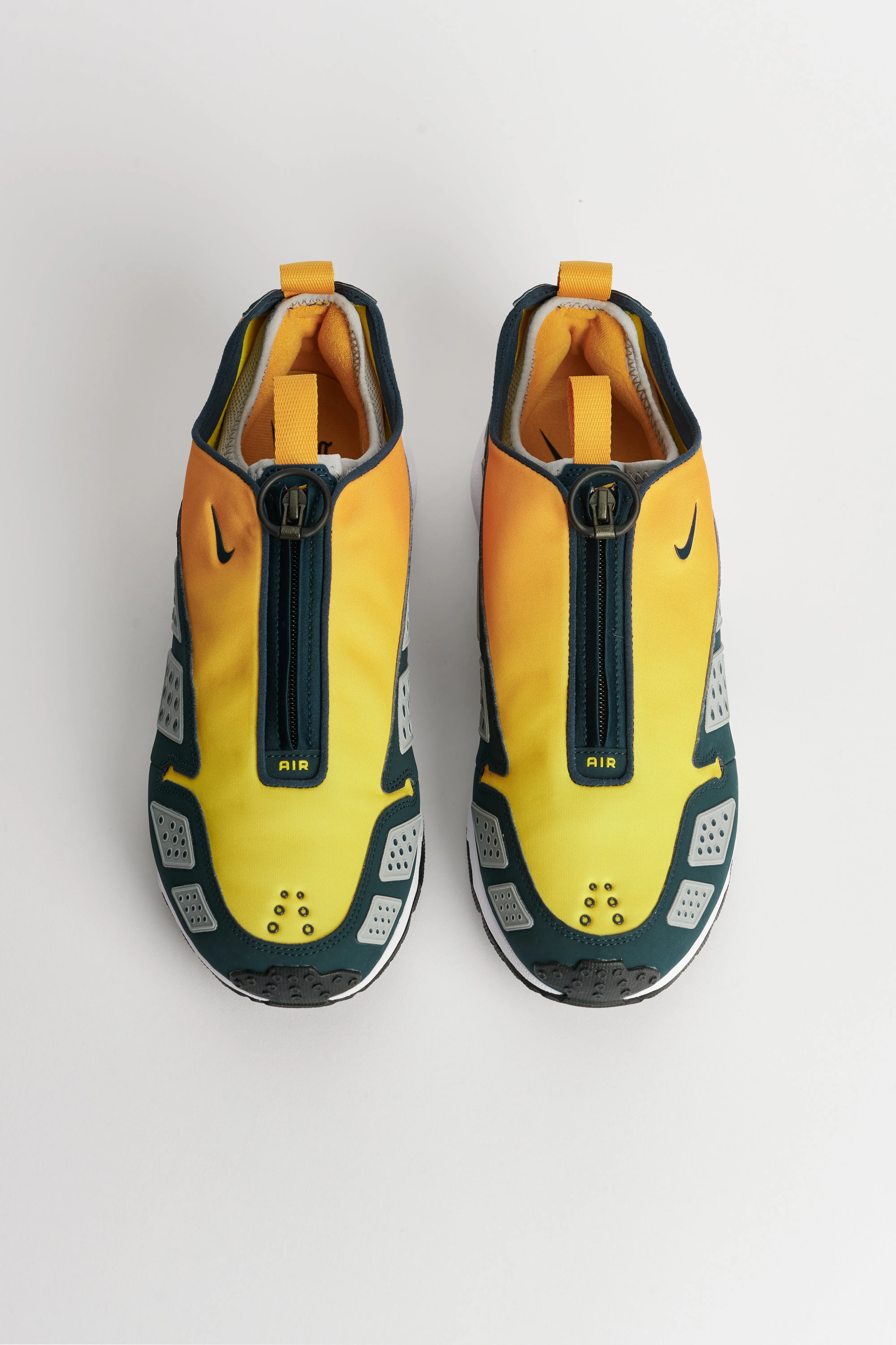 Nike W’s Air Max Sndr Canyon Gold / Deep Ocean